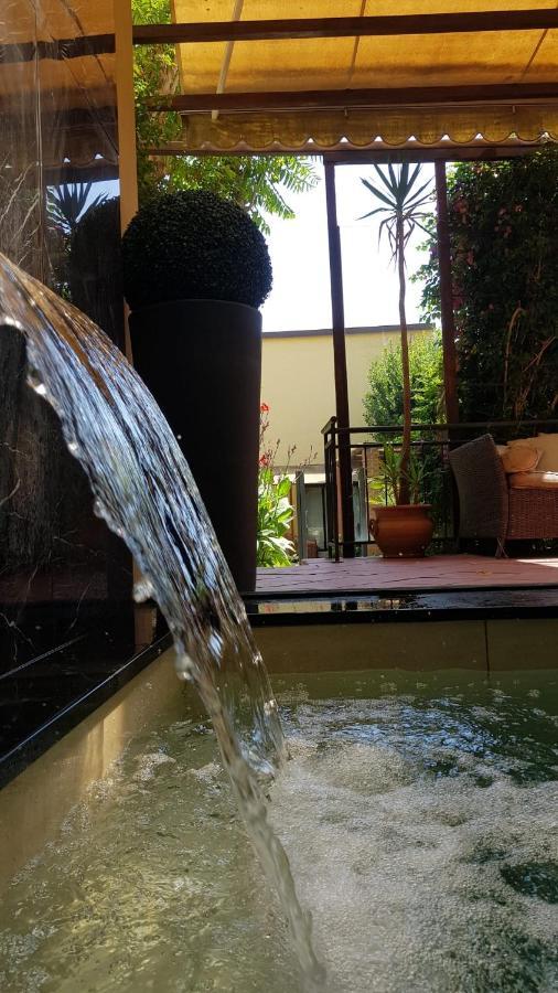 La Casa Con Piscina Riscaldata Interna Anna Luxury Garden Διαμέρισμα Πίζα Εξωτερικό φωτογραφία